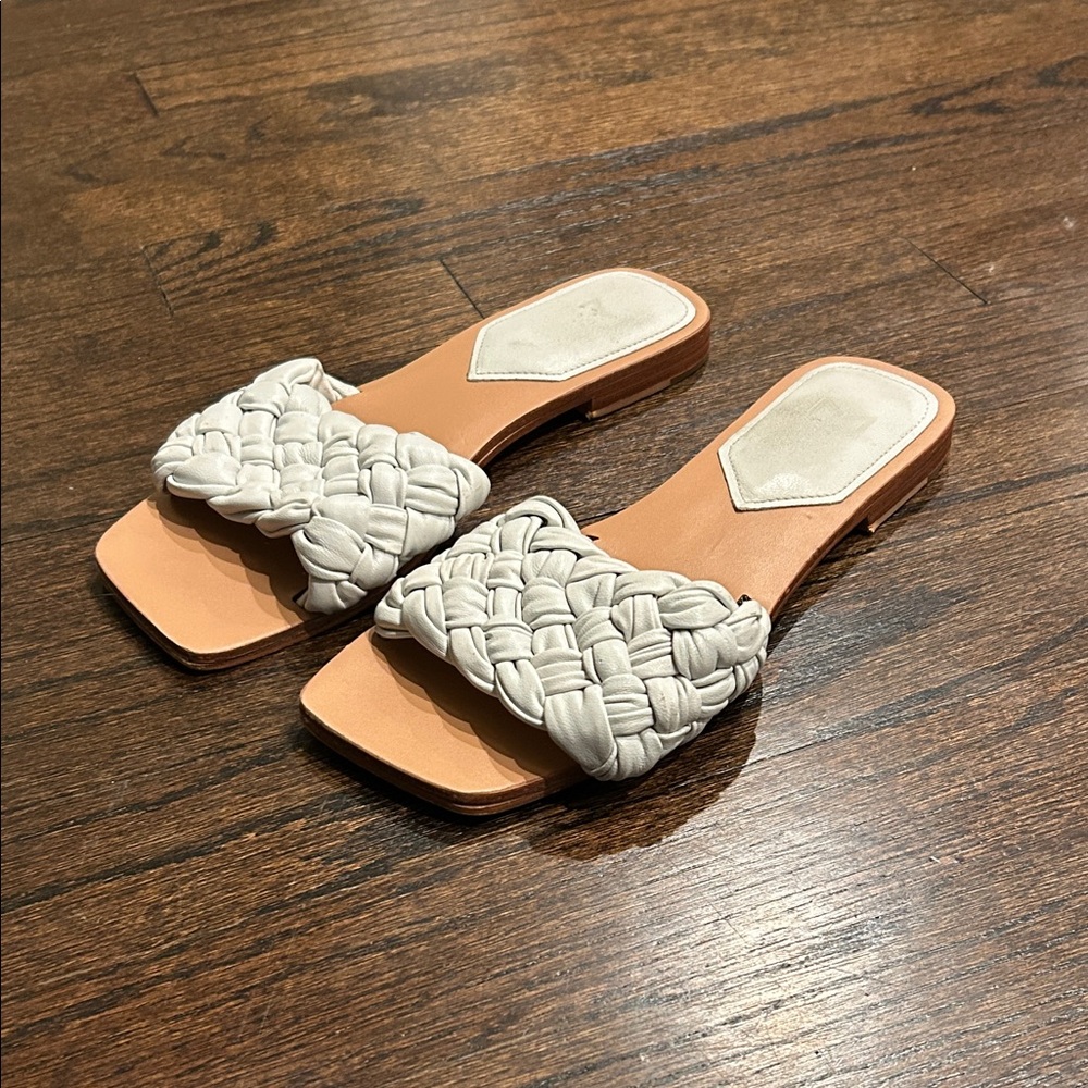 Marc Fisher Women’s Elegant Woven Slide Cream Sandals Size 5.5